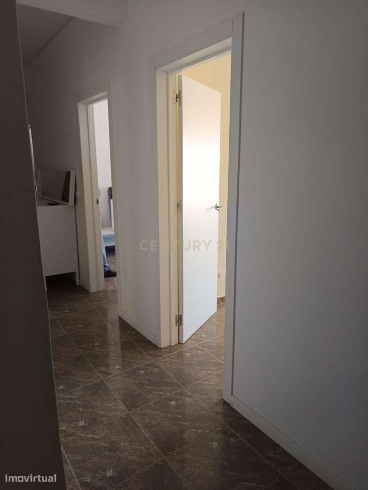 Apartamento T3 no Centro do Barreiro - Rua Miguel Bombarda-4