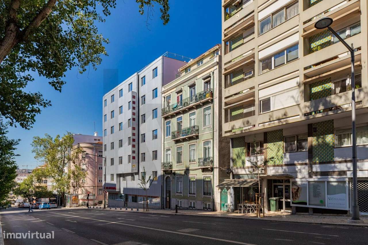 Apartamento T6 com Logradouro no Coração de Lisboa – Rua Conde Redondo - Grande imagem: 2/18