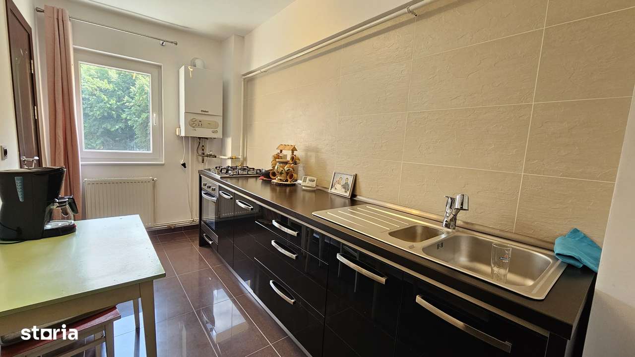 Apartament 2 camere Racadau,decomandat,etajul 3,liber 121000 Euro - Imagine principală: 2/8