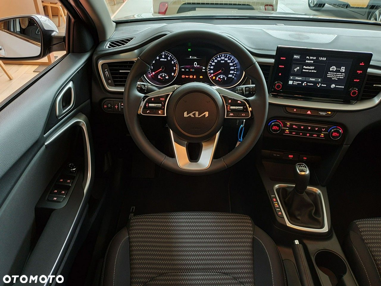 Kia Ceed - 17