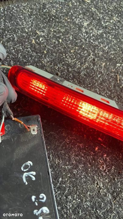 MERCEDES r 251 światło STOP w klapę led - 4