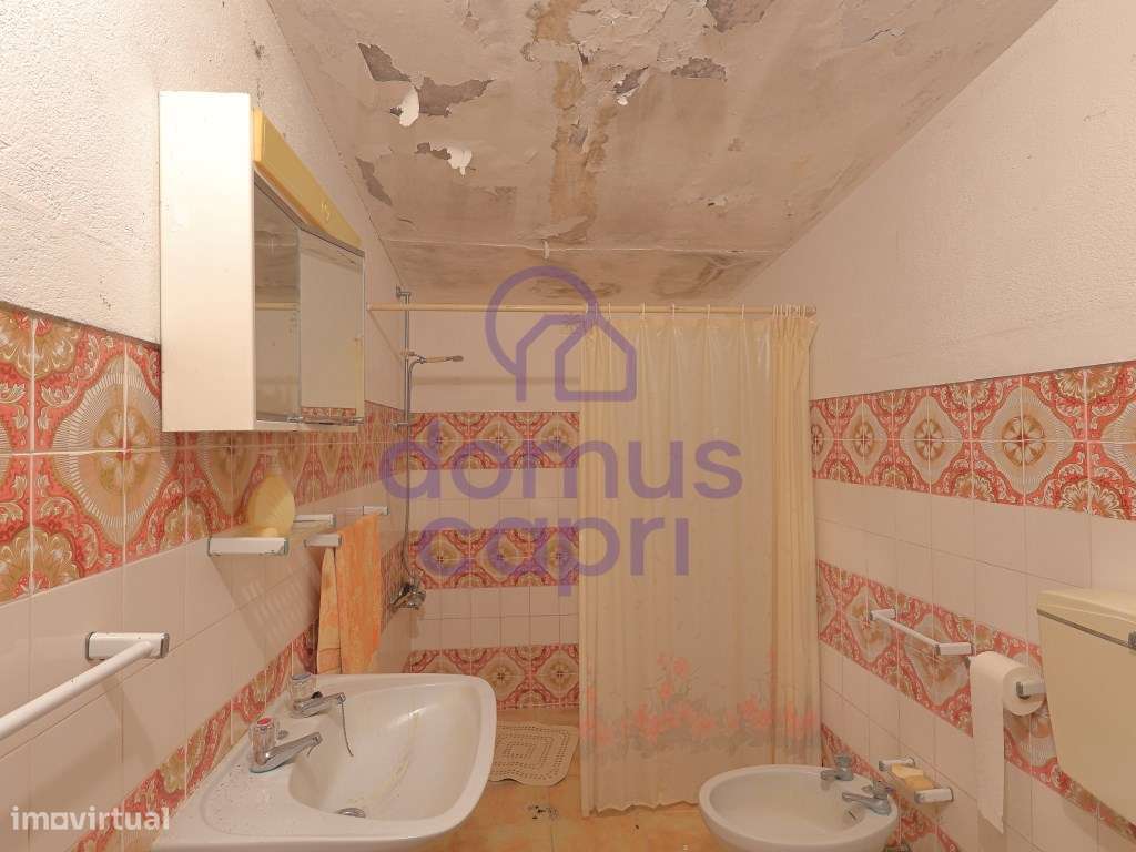 Moradia T2 + 2 para renovar em Arroio - Luz de Tavira-17