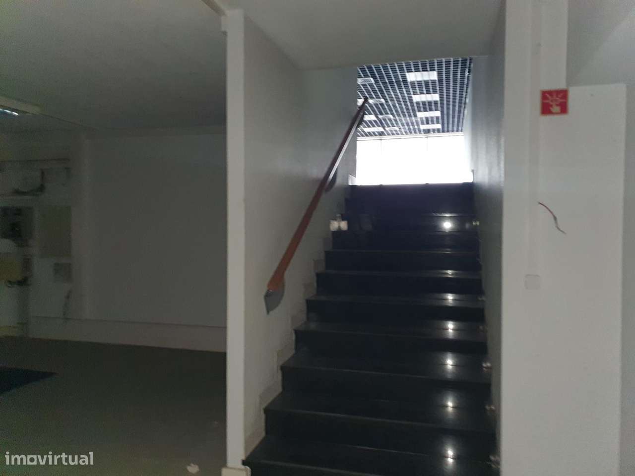 Loja 2 Pisos c/ 508 m², Antas. Imóvel de Banco com Condições Especiais-11