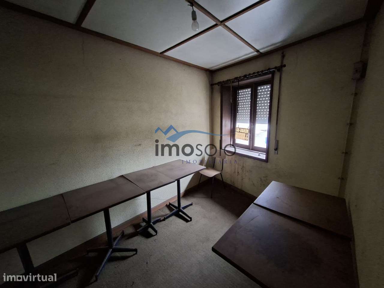 Moradia T2 com Oportunidade de Recuperação e Negócio Integrado-8