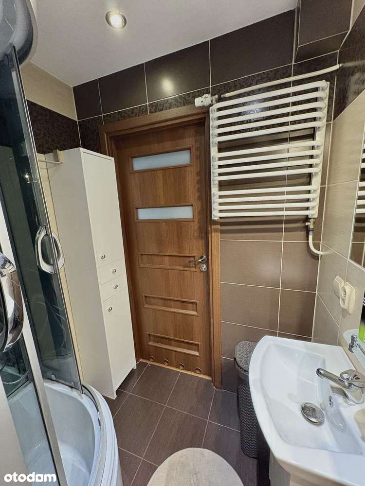 Duże dwupokojowe mieszkanie z balkonem-5