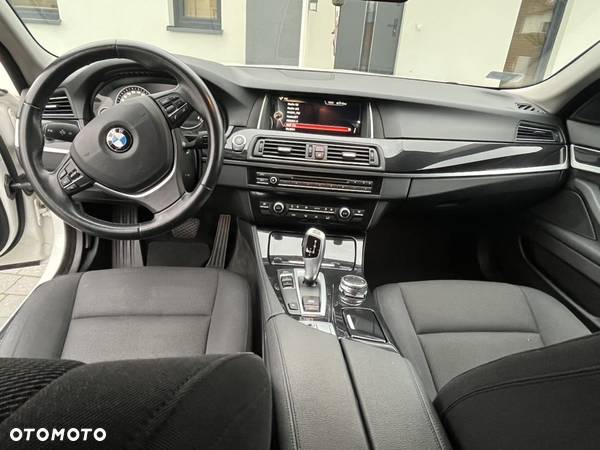 BMW Seria 5 518d - 17