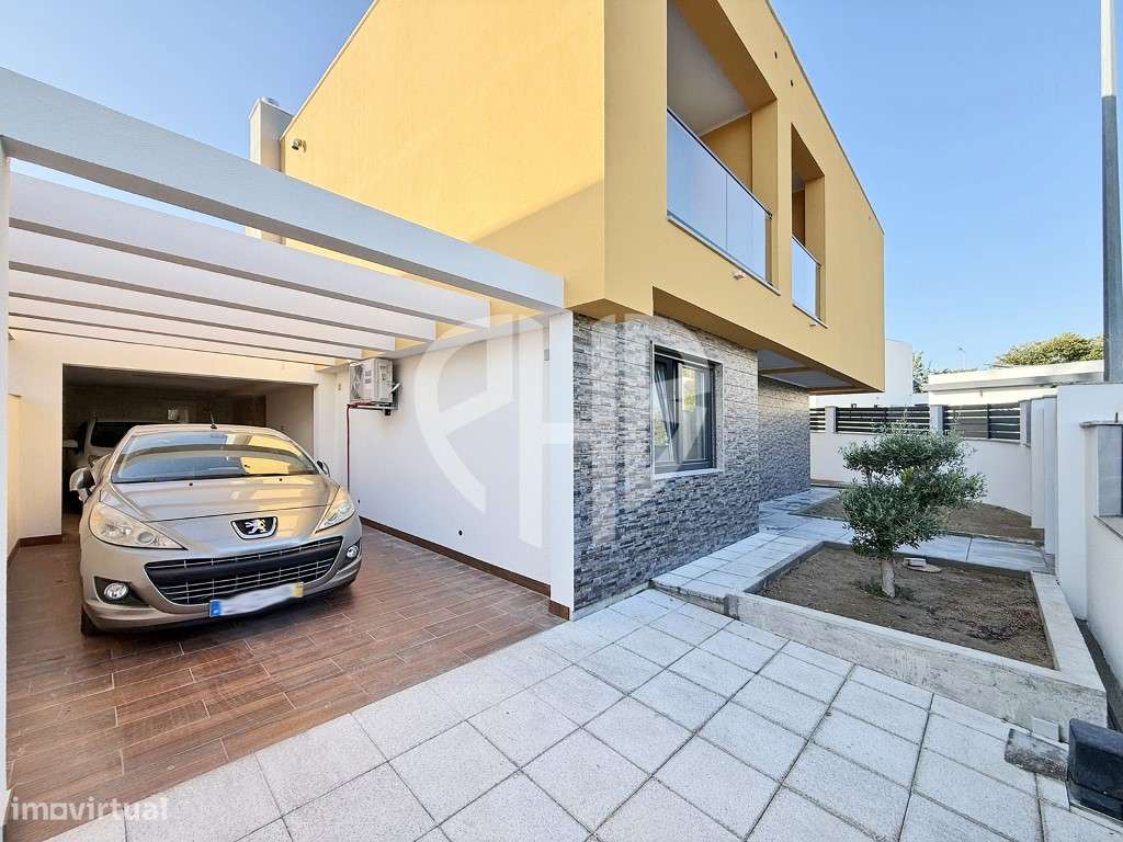 Moradia Isolada T4 Nova com Piscina Aquecida | Caparica | Conclusão...-50
