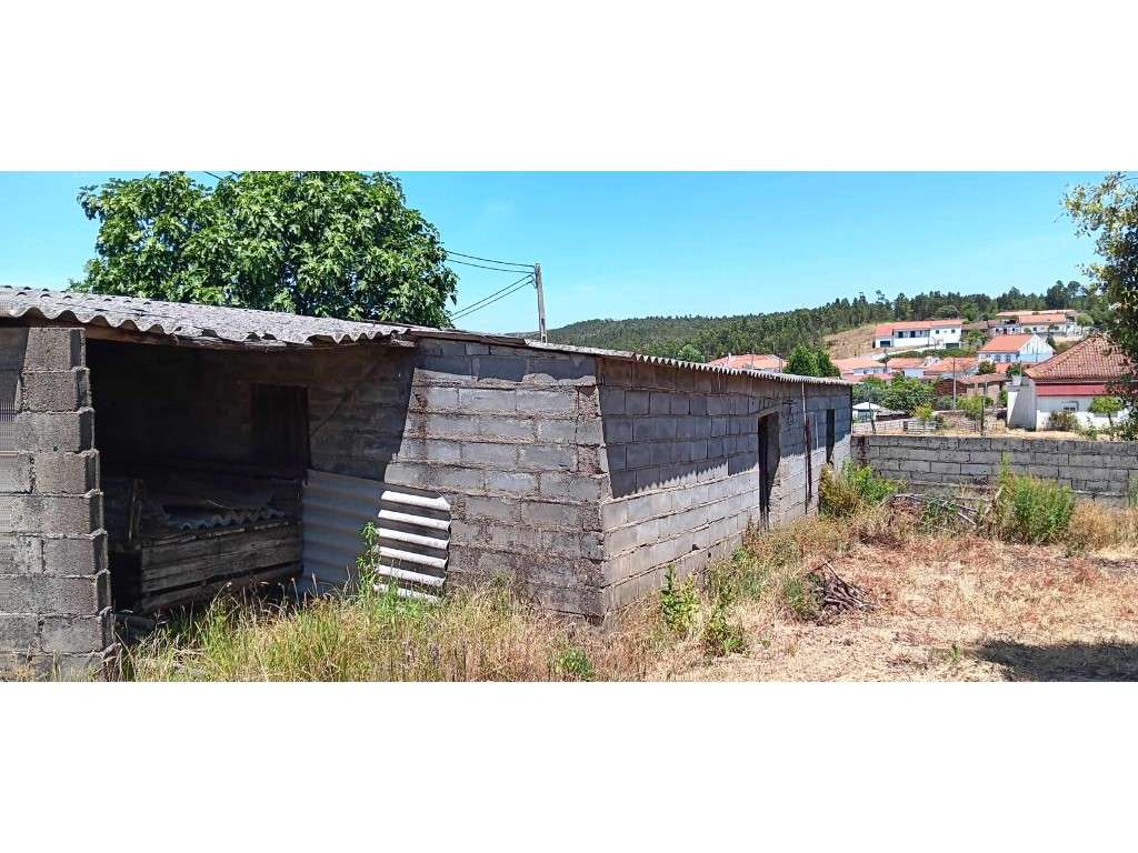 Vários Anexos para Recuperação com Terreno Venda Nova, Envendos-8