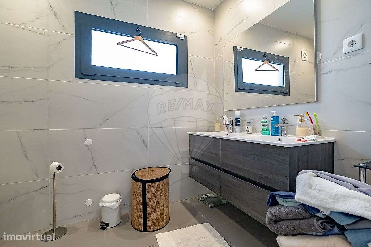 Moradia T4 para venda-27