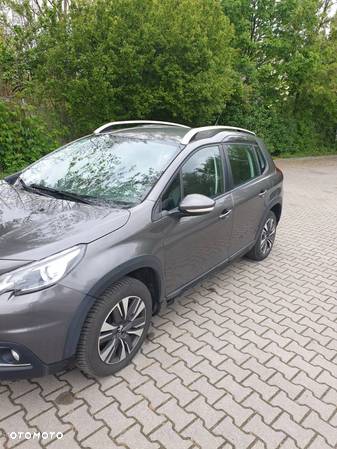 Peugeot 2008 1.2 Pure Tech Style S&S - 3