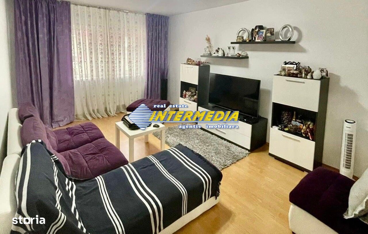 Apartament cu 2 camere decomandat de vanzare in Alba Iulia zona