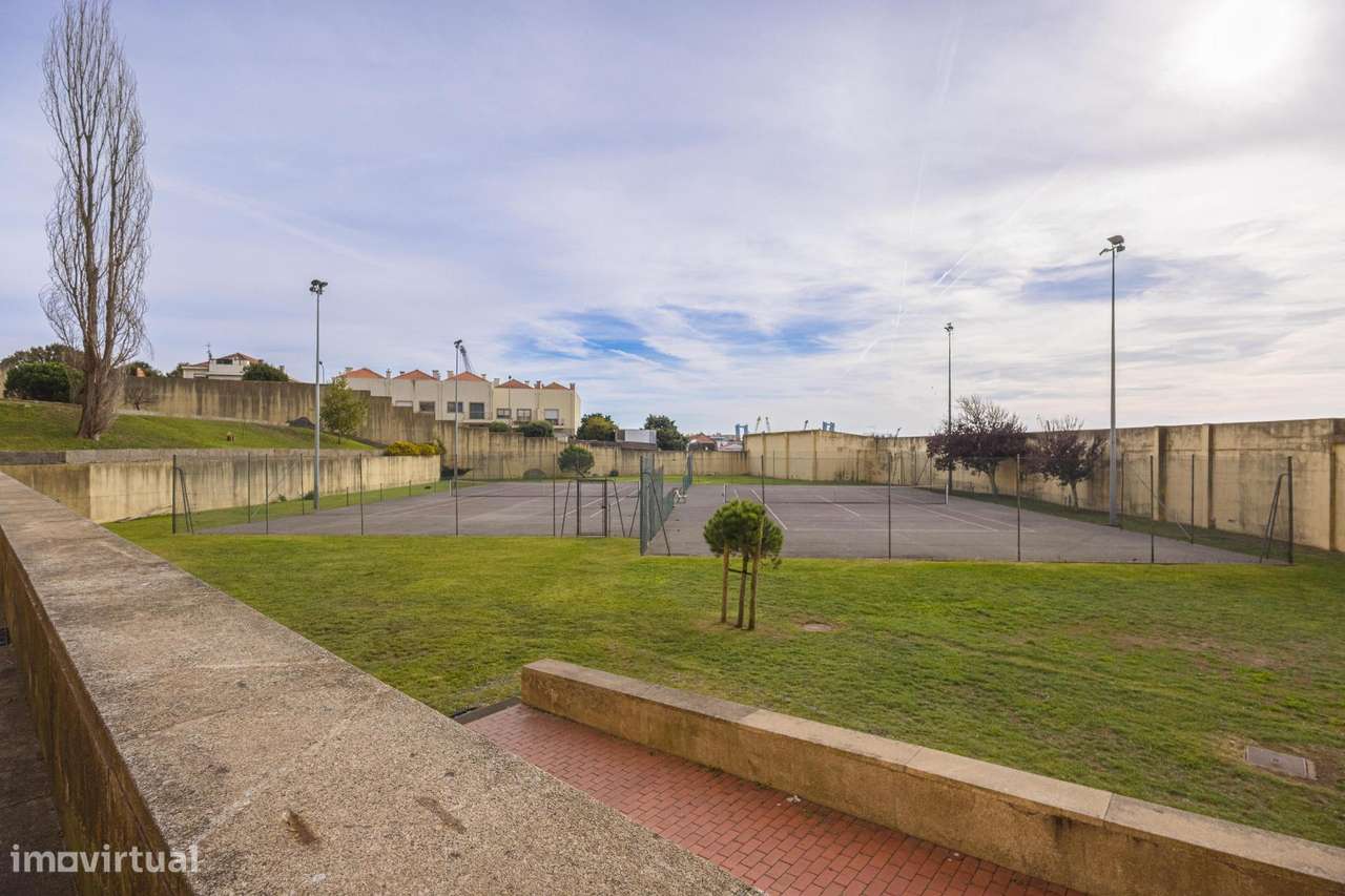 Apartamento T3  no Condomínio Fechado “Entre Quintas” –...-44