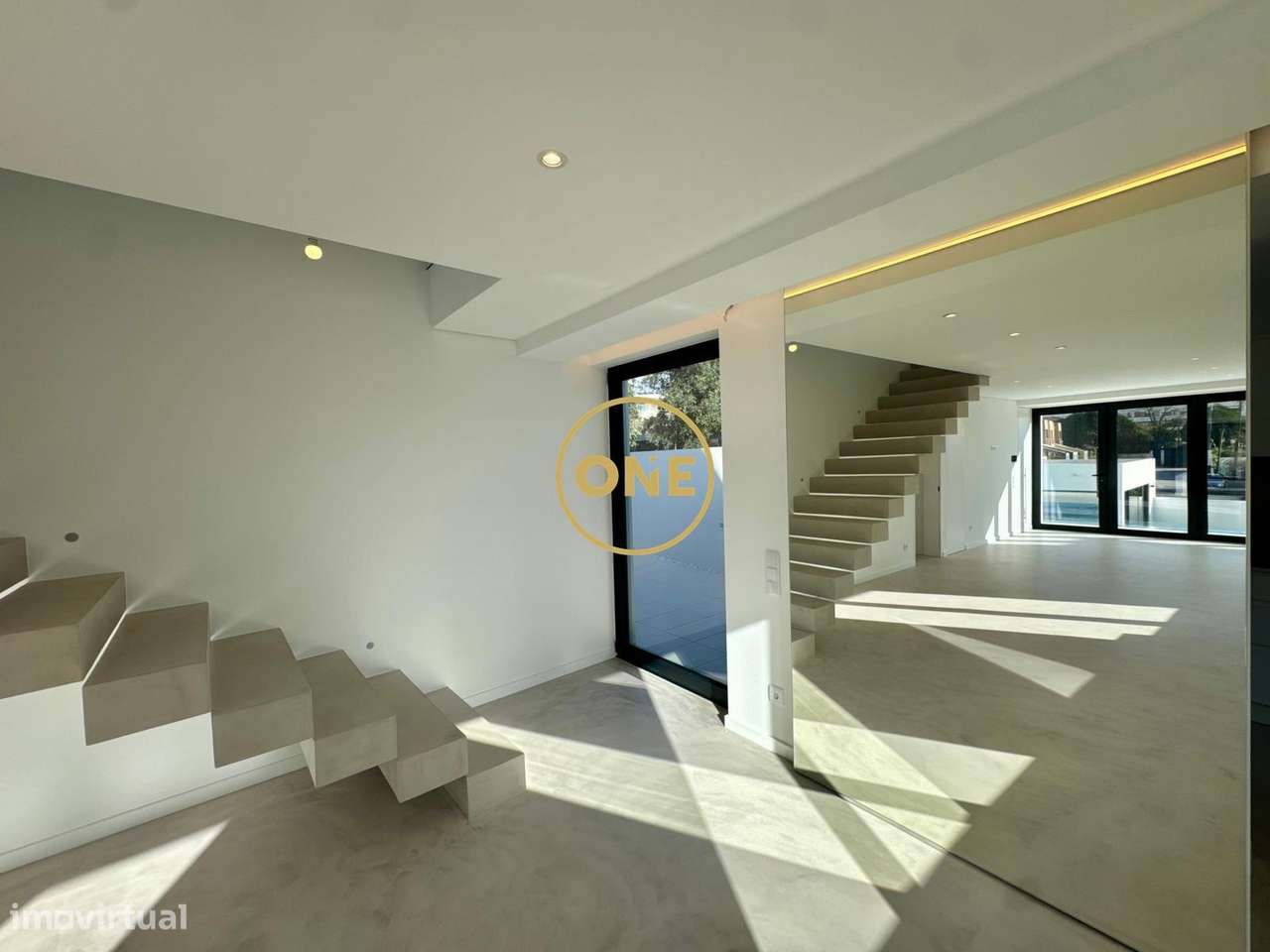 Moradia NOVA T3+1 | 330 m2 | Piscina | PRAIA | Francelos-19