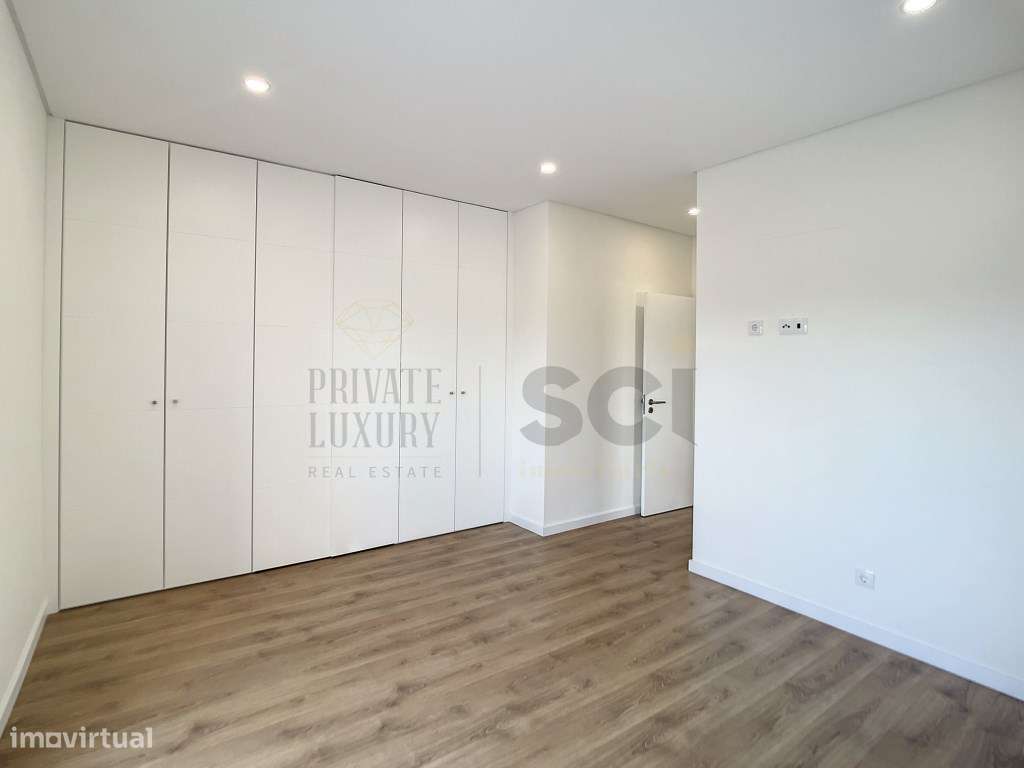 Moradia T3 em Fernão Ferro com Pérgula e Logradouro-36