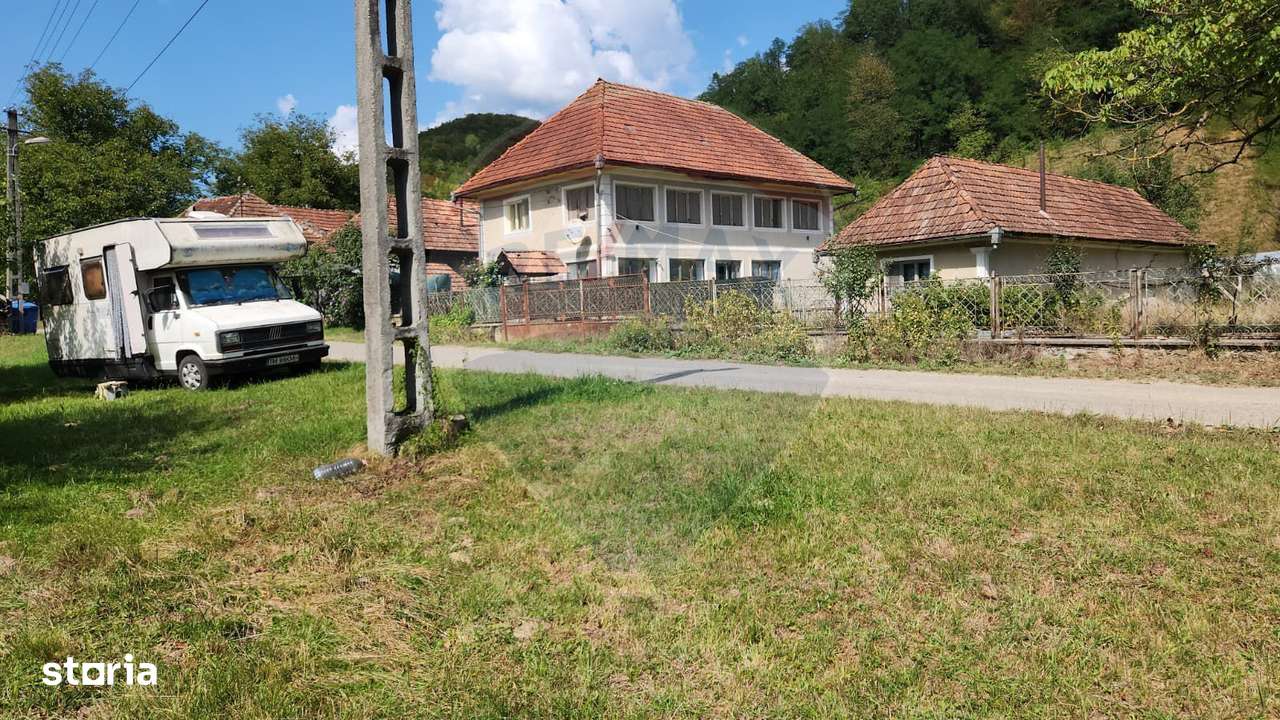 Casă langa parau-sat Brusturi, com. Halmagiu-0
