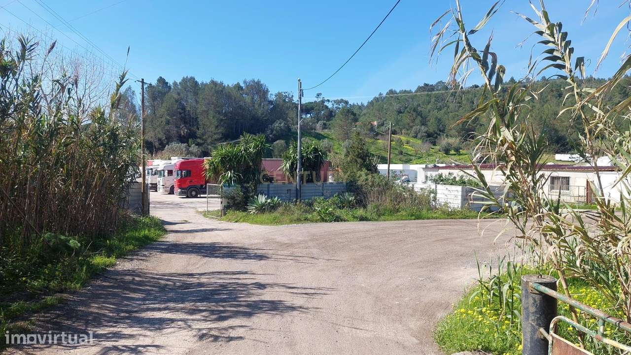 Terreno Multiusos (7680m²) com rendimento - Grande imagem: 5/22