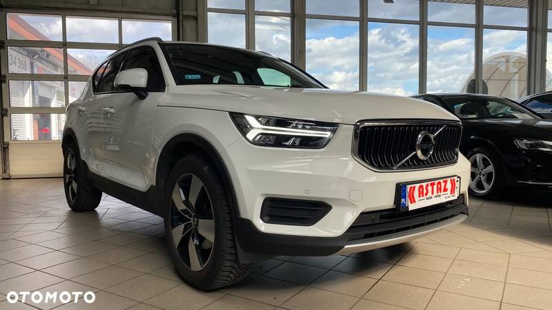 Volvo XC 40 D4 SCR AWD Momentum - 19