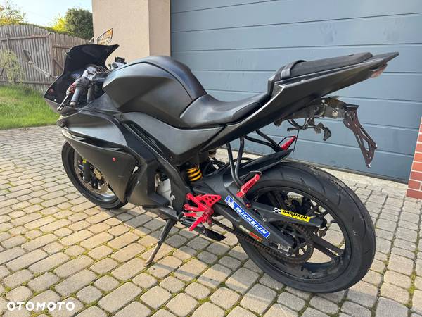 Yamaha R125 - 12