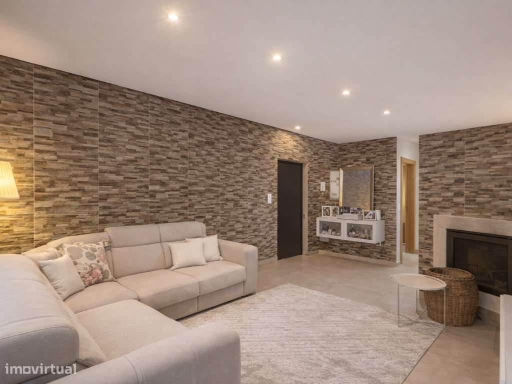 Moradia T3 Exclusiva com Suite Privativa, Logradouro Envolvente e G... - Grande imagem: 4/17