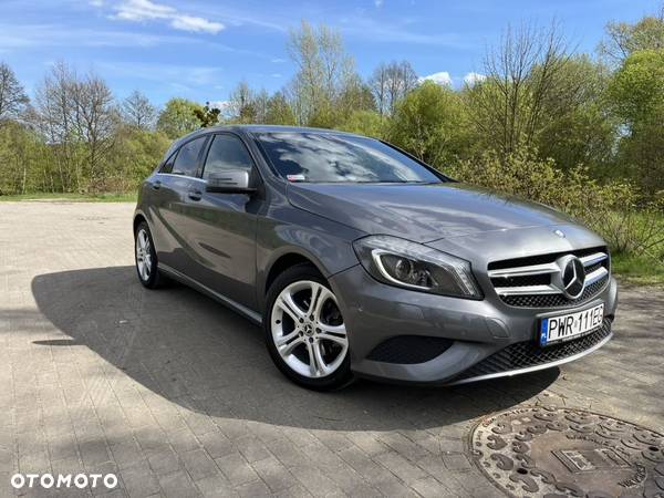 Mercedes-Benz Klasa A 180 (BlueEFFICIENCY) 7G-DCT - 35