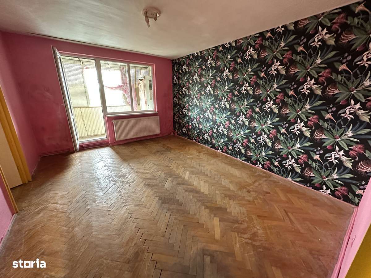 Apartament DE VANZARE  In Cartier 1 Decembrie 1918 - Imagine principală: 4/11