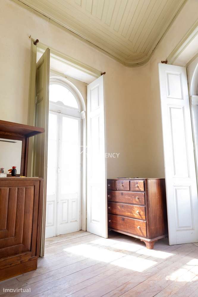 Moradia Geminada na Praça de Gil Eanes - Grande imagem: 3/14