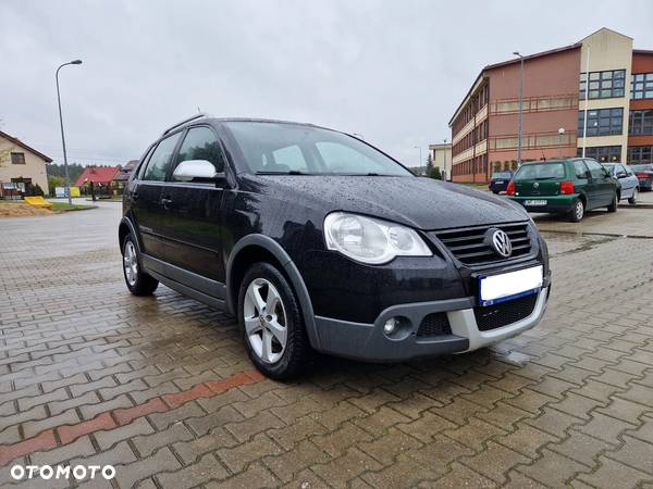 Volkswagen Polo 1.4 16V Cross - 5