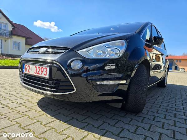 Ford S-Max 2.0 TDCi DPF Champions Edition - 12