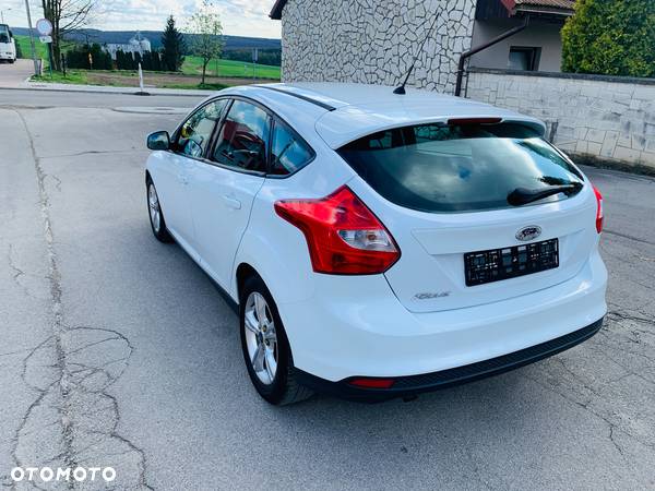 Ford Focus 1.6 TDCi DPF Ambiente - 3