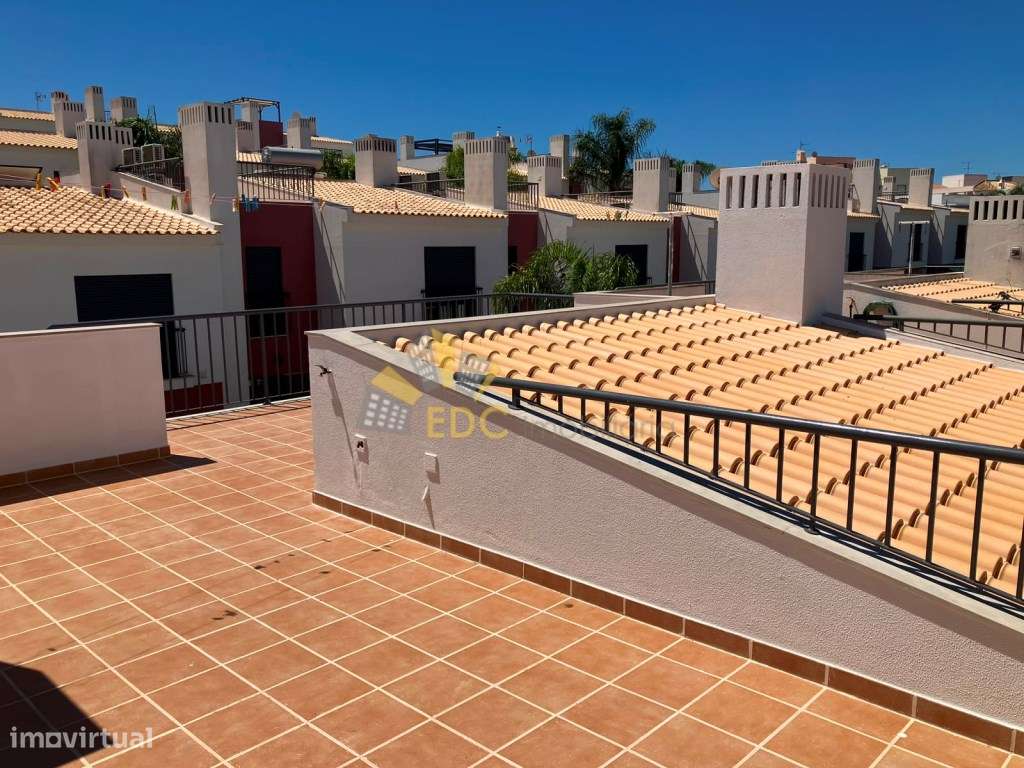 Moradia em Banda T3 com Piscina em Condomínio Fechado | Guia, Albuf...-37