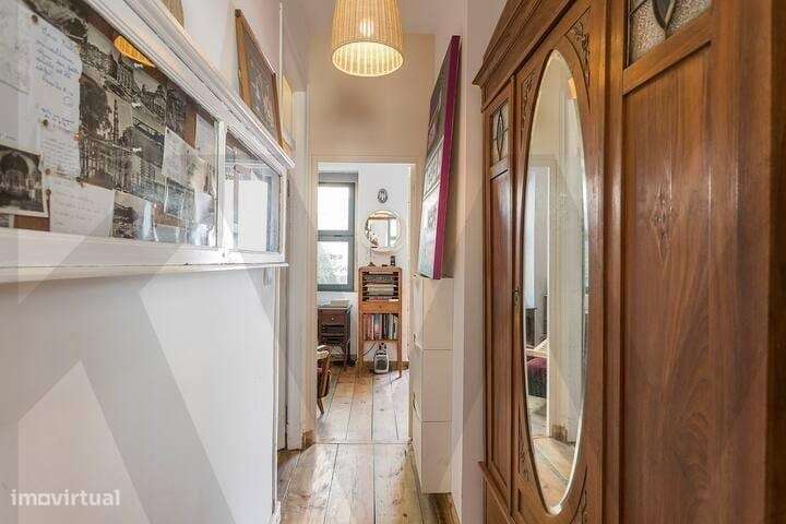 Moradia / Prédio na Graça, Vila Berta, renovado, com pátio e varanda - Grande imagem: 4/19