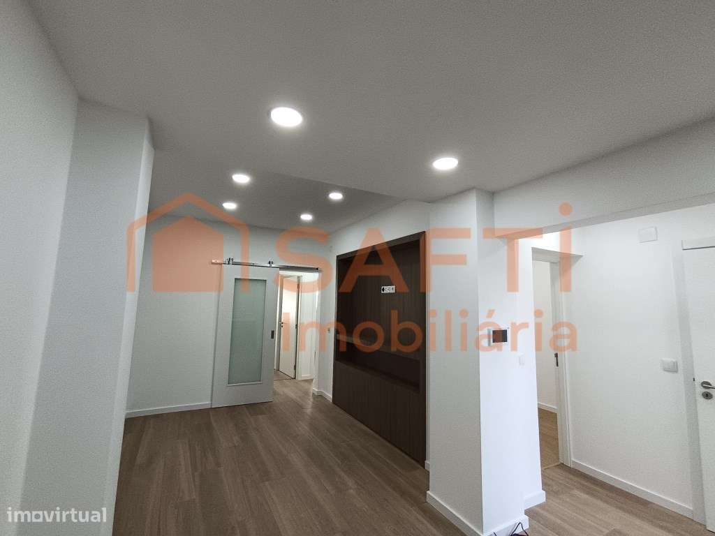 Moradia T3 em Riachos, Torres Novas - Grande imagem: 3/33