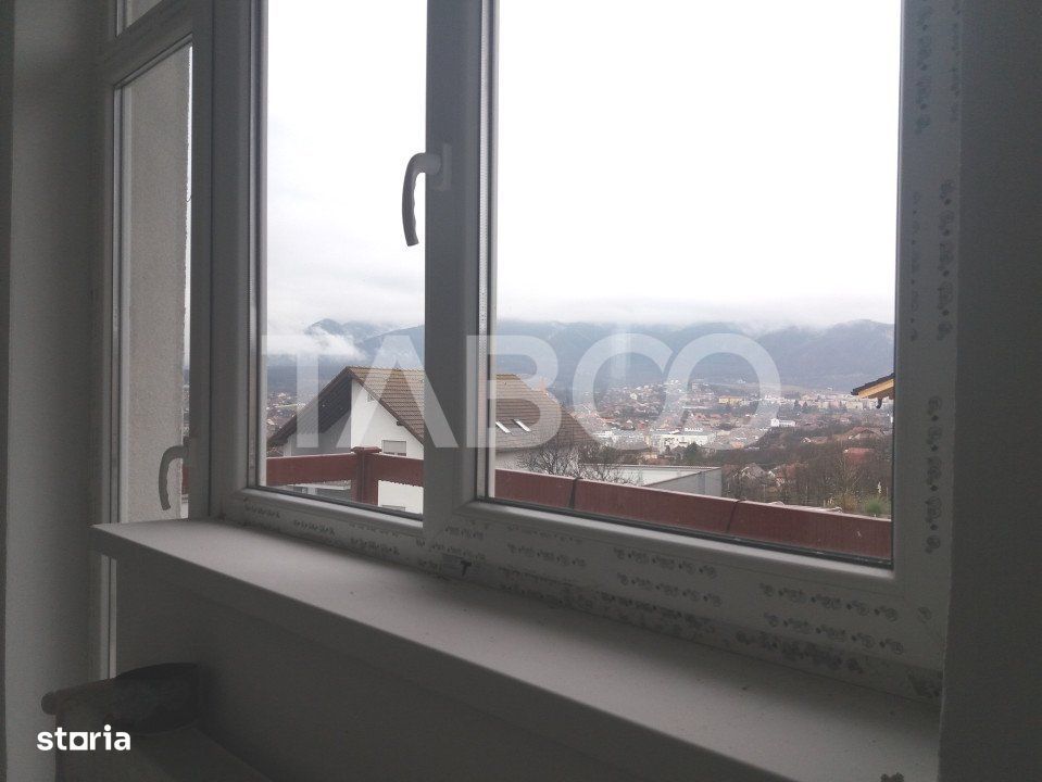 Apartament spatios bloc nou 3 camere  96 mp zona linistita in Cisnadie