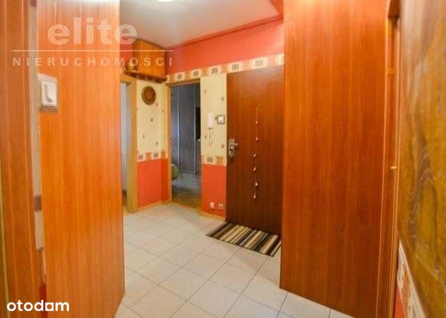 Wygodne trzypokojowe mieszkanie, klimatyzacja-16