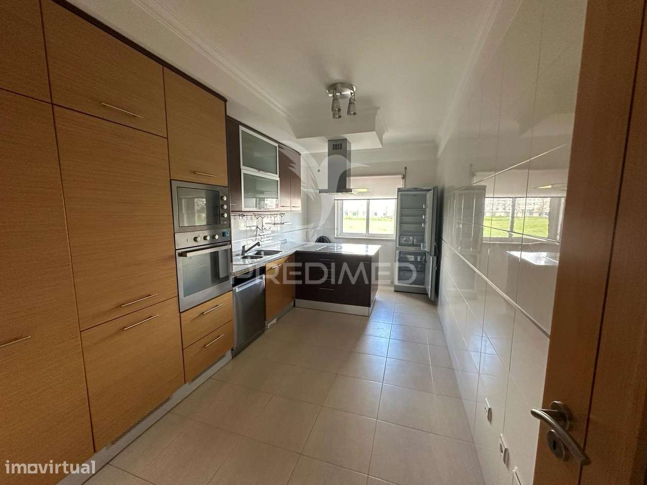 APARTAMENTO T3/COM GARAGEM -PARA ARRENDAMENTO EM SANTARÉM - Grande imagem: 2/24