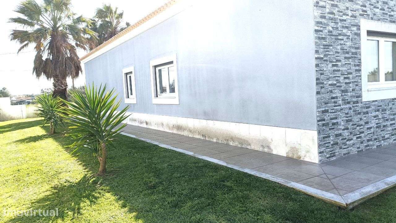 Moradia térrea isolada T4+1 | Piscina | Logradouro-38