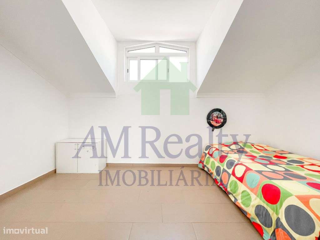 APARTAMENTO T2+1 | FERREL | PENICHE-13