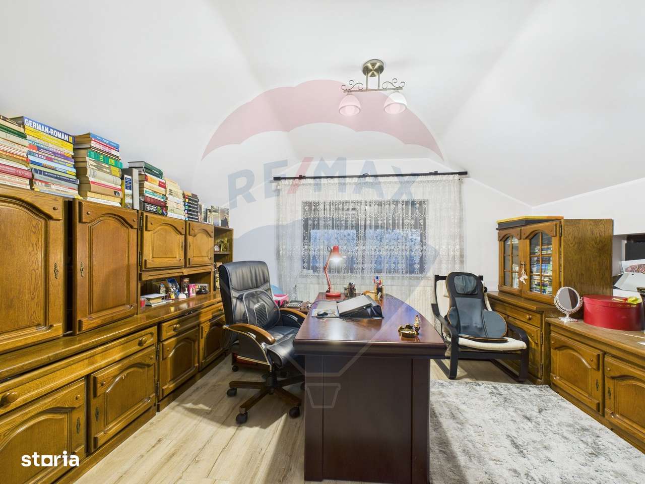 Casă / Vilă cu 5 camere de vânzare în zona Central-15