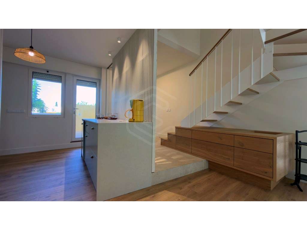 Apartamento Duplex T3 totalmente remodelado em Condomínio Fechado, ...-9
