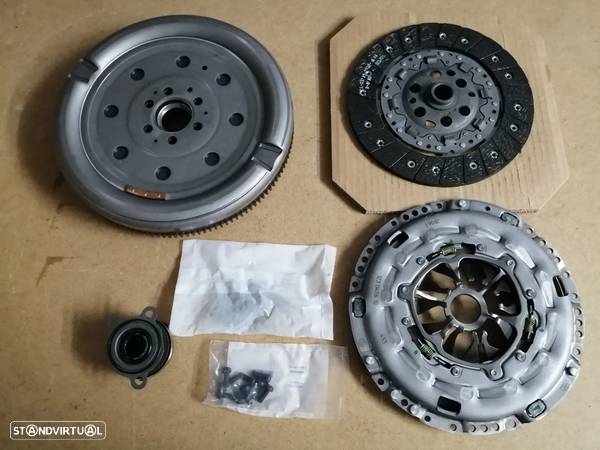 Kit de Embraiagem - Ford Focus MKI e Transit Connect 1.8 TDCI - 1