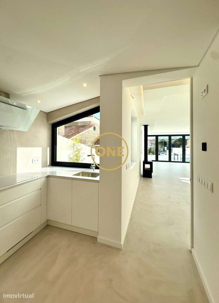 Moradia NOVA T3+1 | 330 m2 | Piscina | PRAIA | Francelos-11