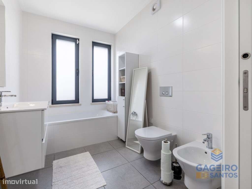 Moradia T3 individual de 2023 com garagem-18