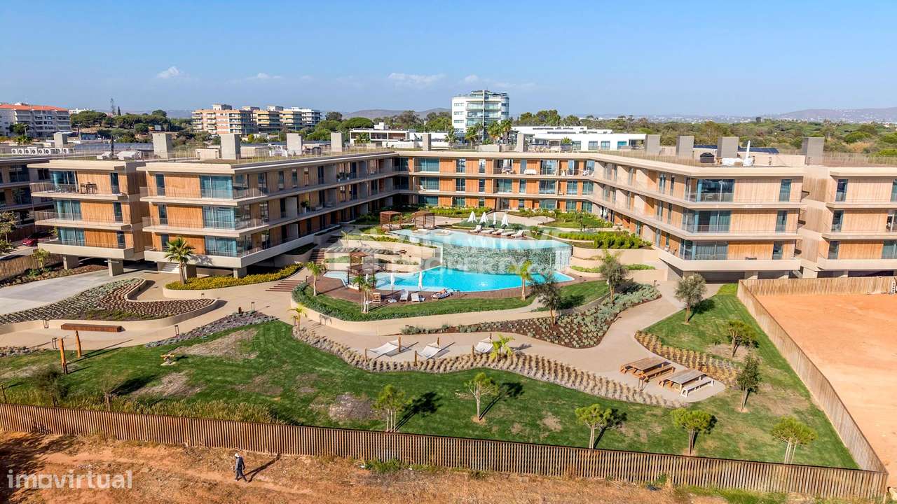 Luxuoso apartamento T2 novo em frente à Praia de Quarteira, Algarve-27