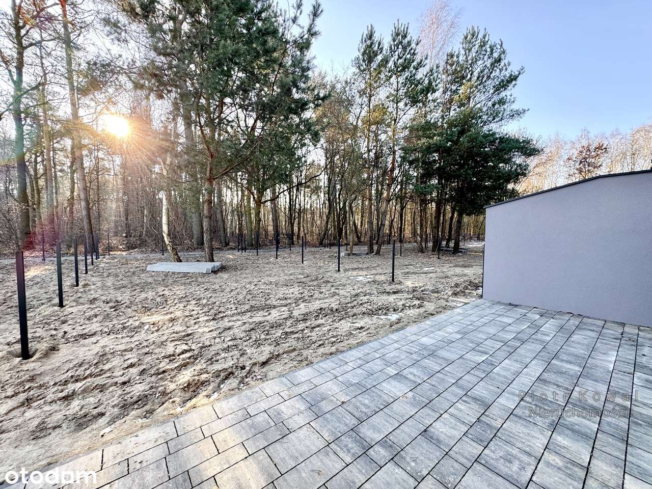 3 pok.- 58 m2 - bezczynszowe - z ogródkiem - przy lesie - 2 m-ca park.-3