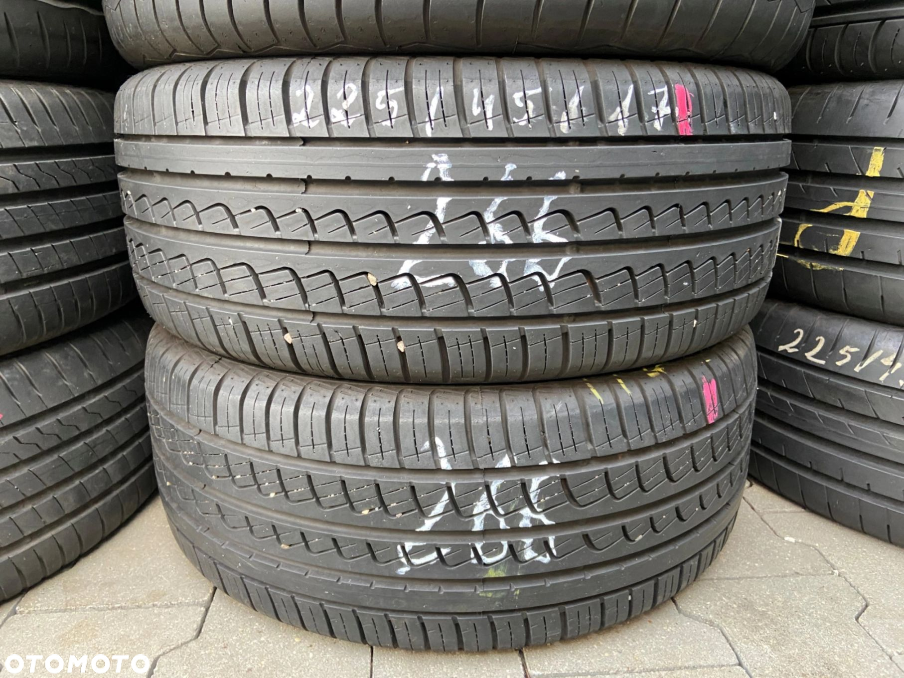 225/45/17 Pirelli P7 _6,7mm_2szt_(266) - 2