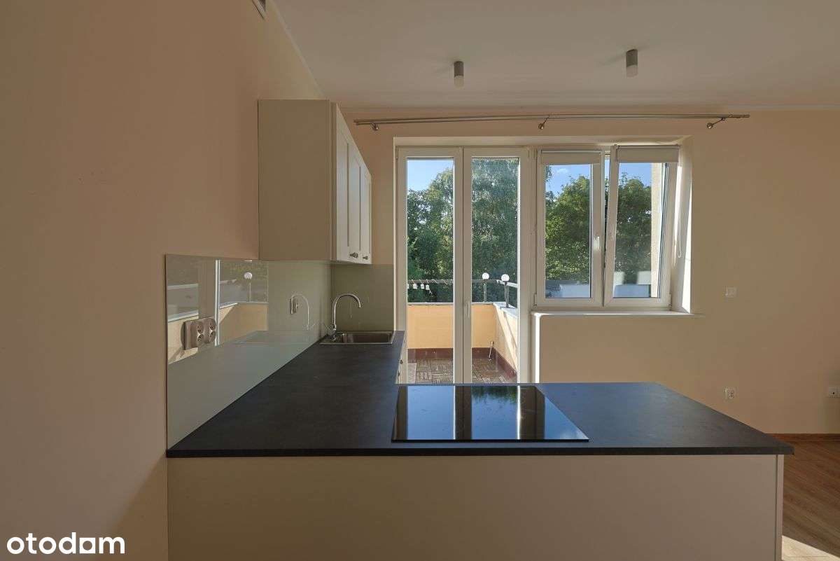 Kawalerka z tarasem w świetniej lokalizacji - Pełny obrazek: 3/9