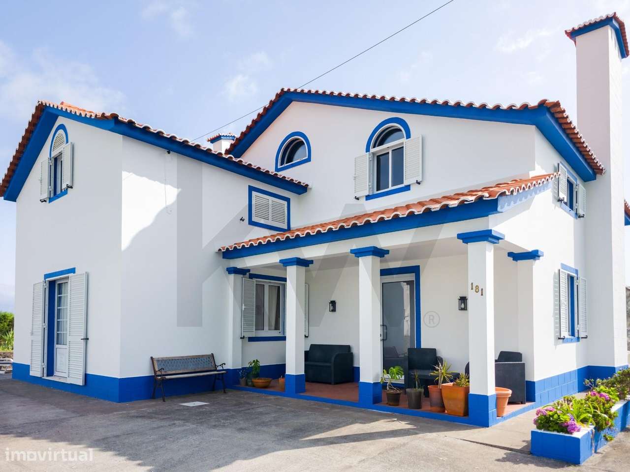 Moradia T4 de Excelência com Vista Mar | Candelária |Ponta Delgada-2