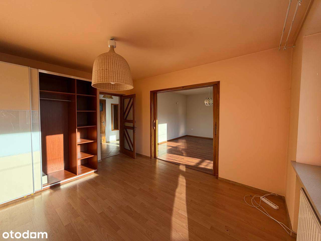 Na sprzedaż połowa domu z dwoma niezależnymi kondygnacjami + Garaż-5