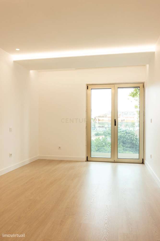 Apartamento T2 + 3  em Santo Antonio da Caparica, Almada - Grande imagem: 4/33