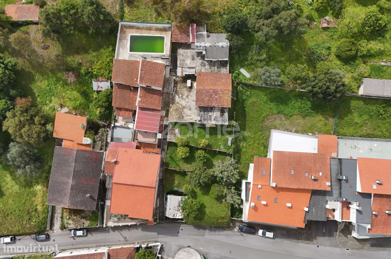 Moradia T4 | Moradia T2 | Recuperar | S. Martinho do Bispo-0